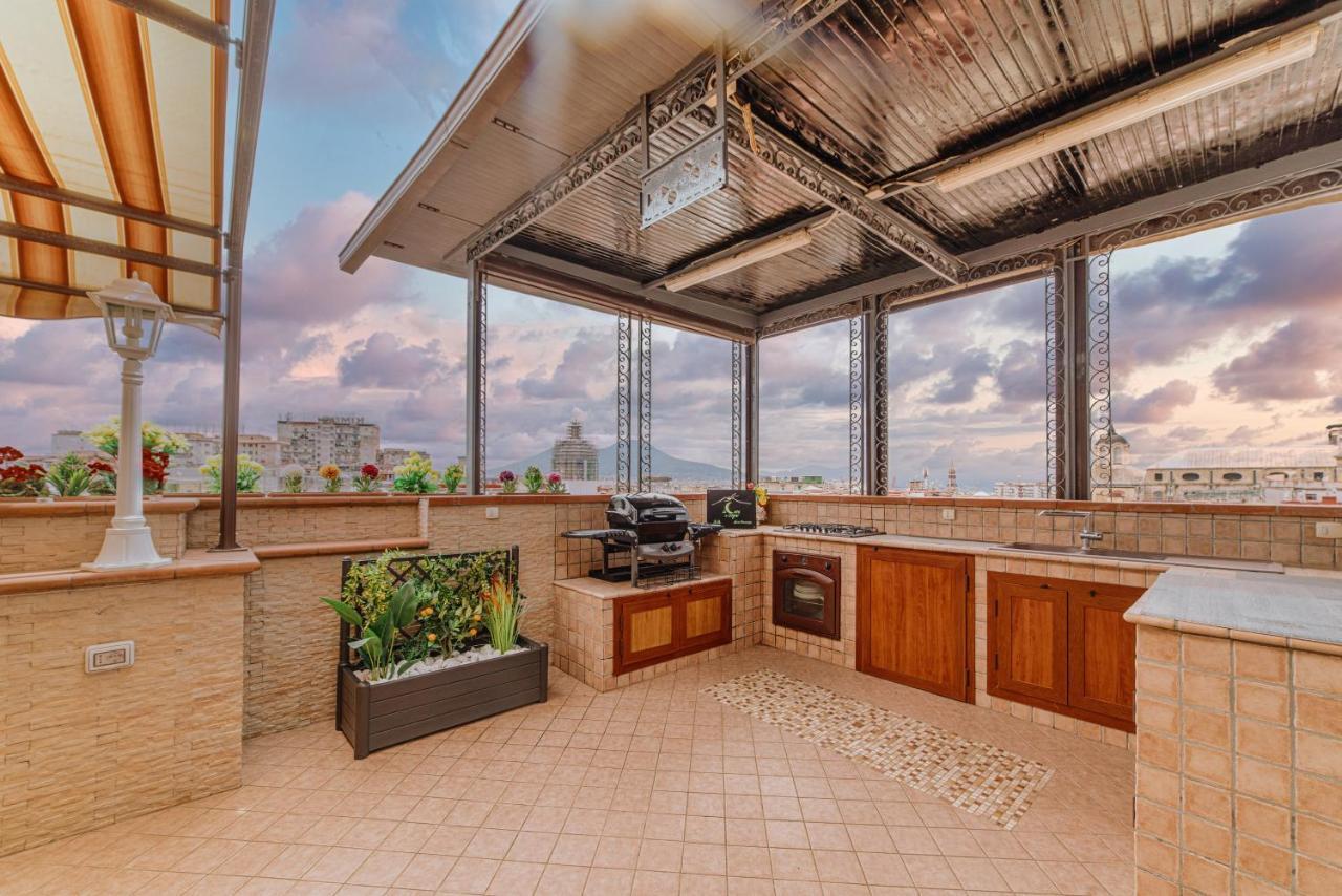 La Terrazza Nel Centro Villa Napoli Bagian luar foto